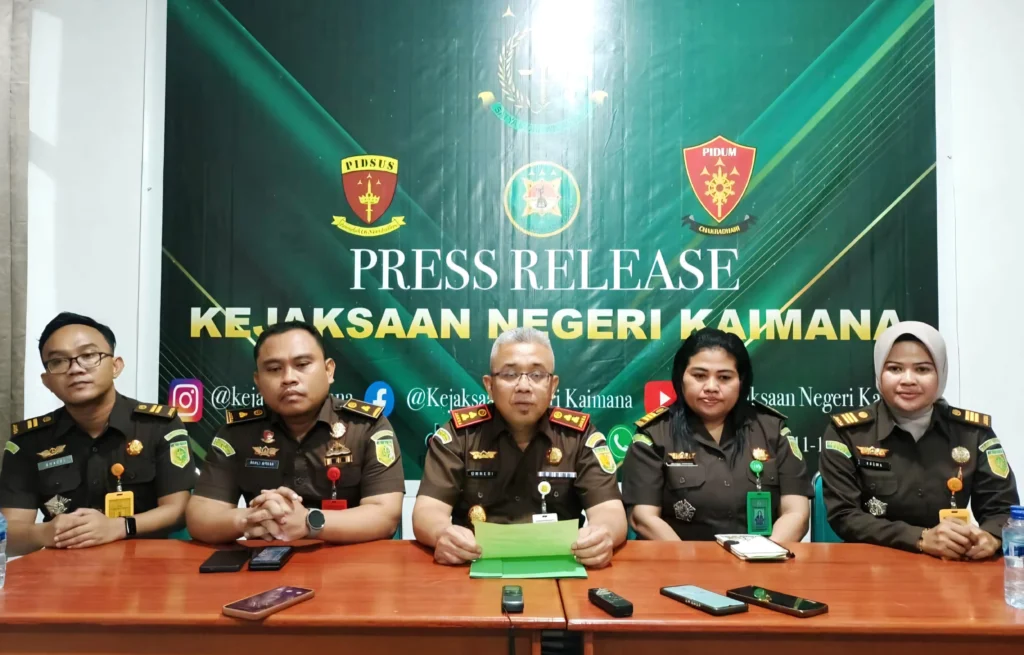 Kejari Kaimana Tetapkan Mantan Teller Bank BUMN sebagai Tersangka Korupsi Transaksi Fiktif