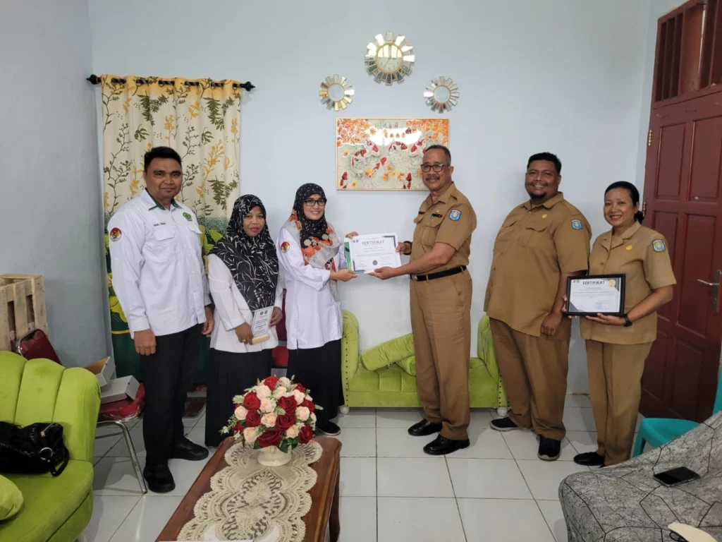 Mahasiswi IAIN Sorong Rampungkan PPL di Dinas Perindakop UKM Kota Sorong