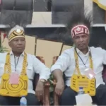 Calon tunggal Papua Barat Dominggus Mandacan dan Mohamad Lakotani