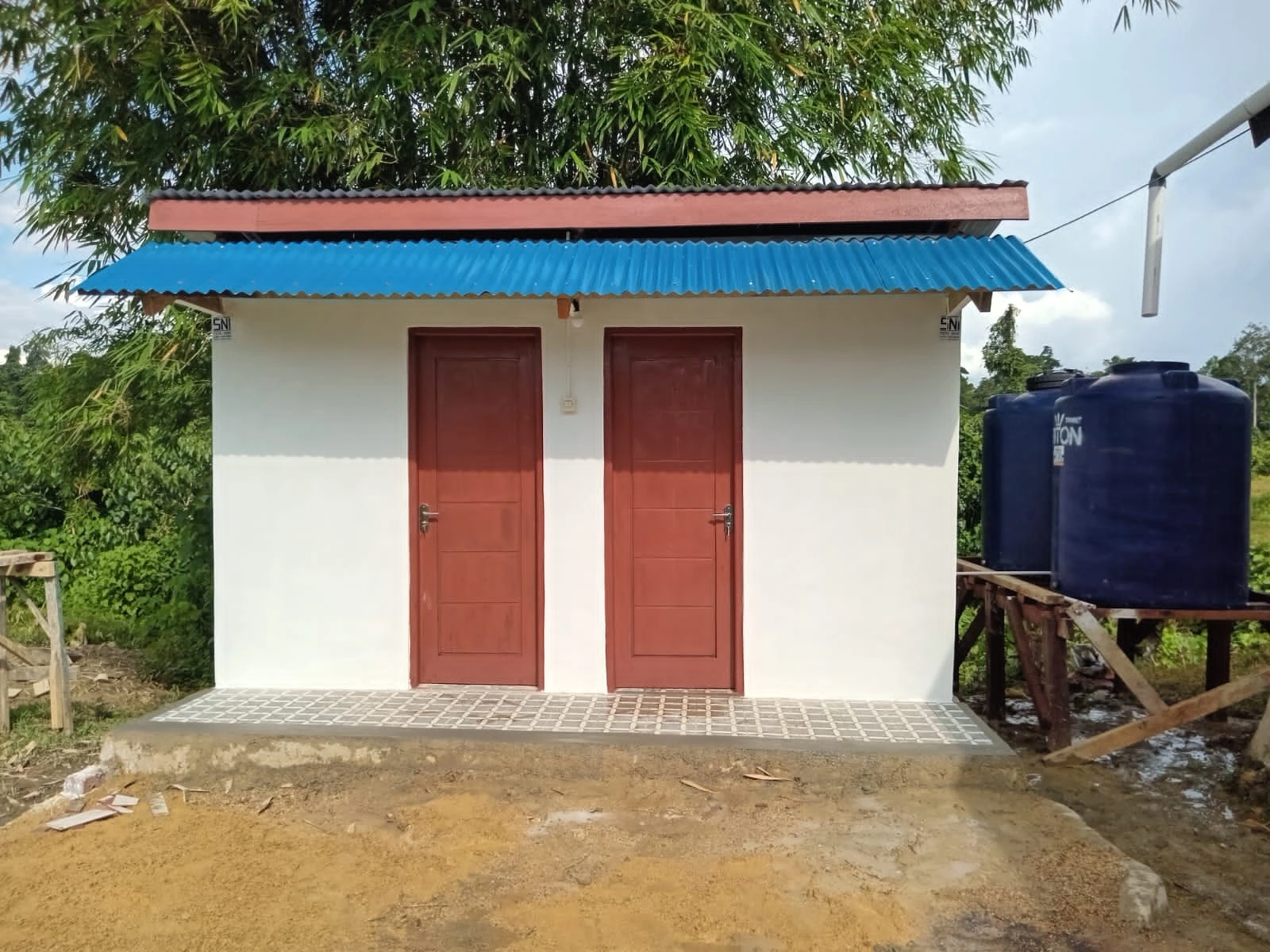 Warga Kwari Sorong Apresiasi Bantuan MCK Presiden Prabowo: ‘Negara Benar-Benar Hadir’