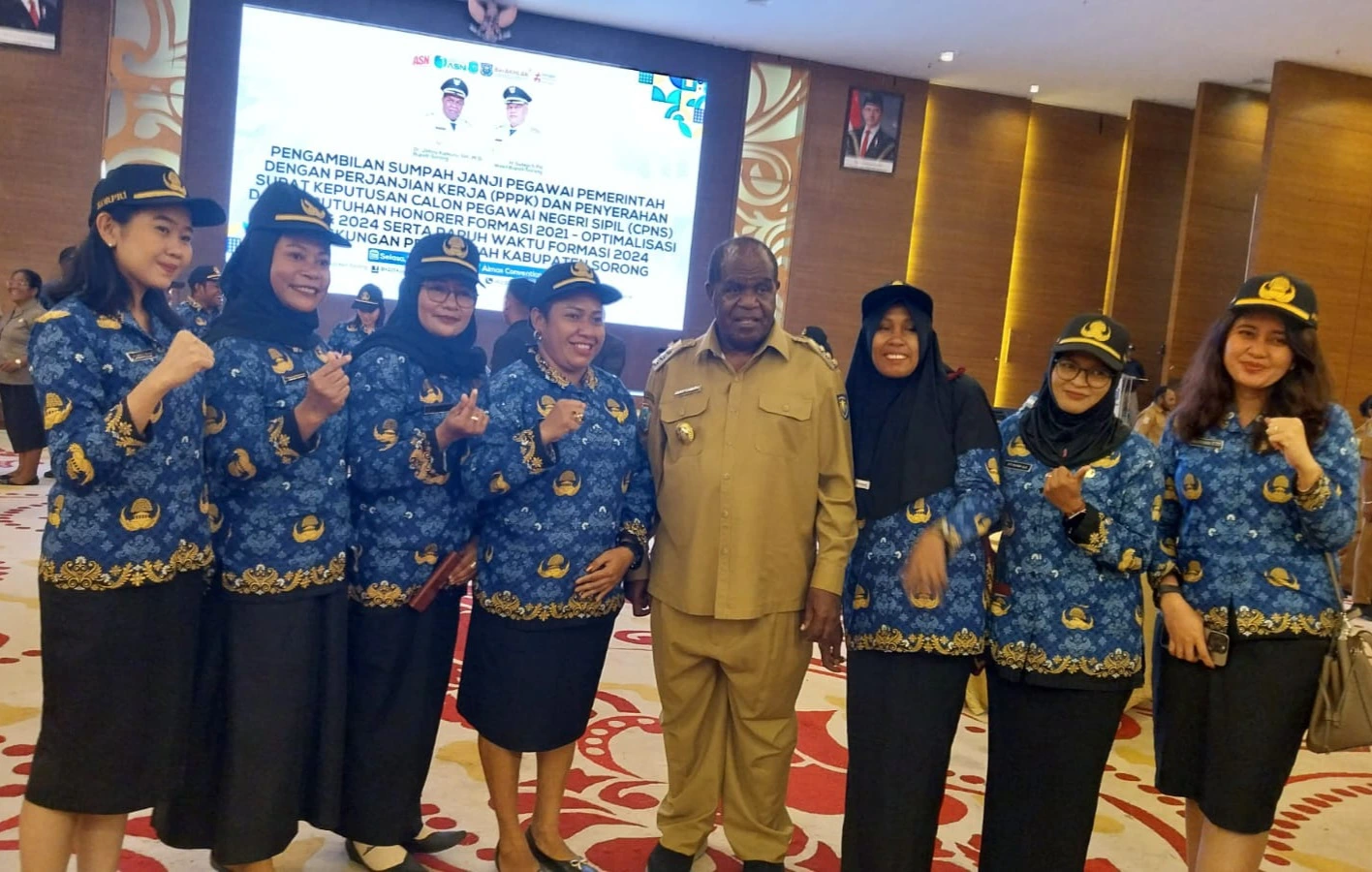 654 ASN Terima SK, Pemkab Sorong Tekankan Disiplin dan Tanggung Jawab Moral