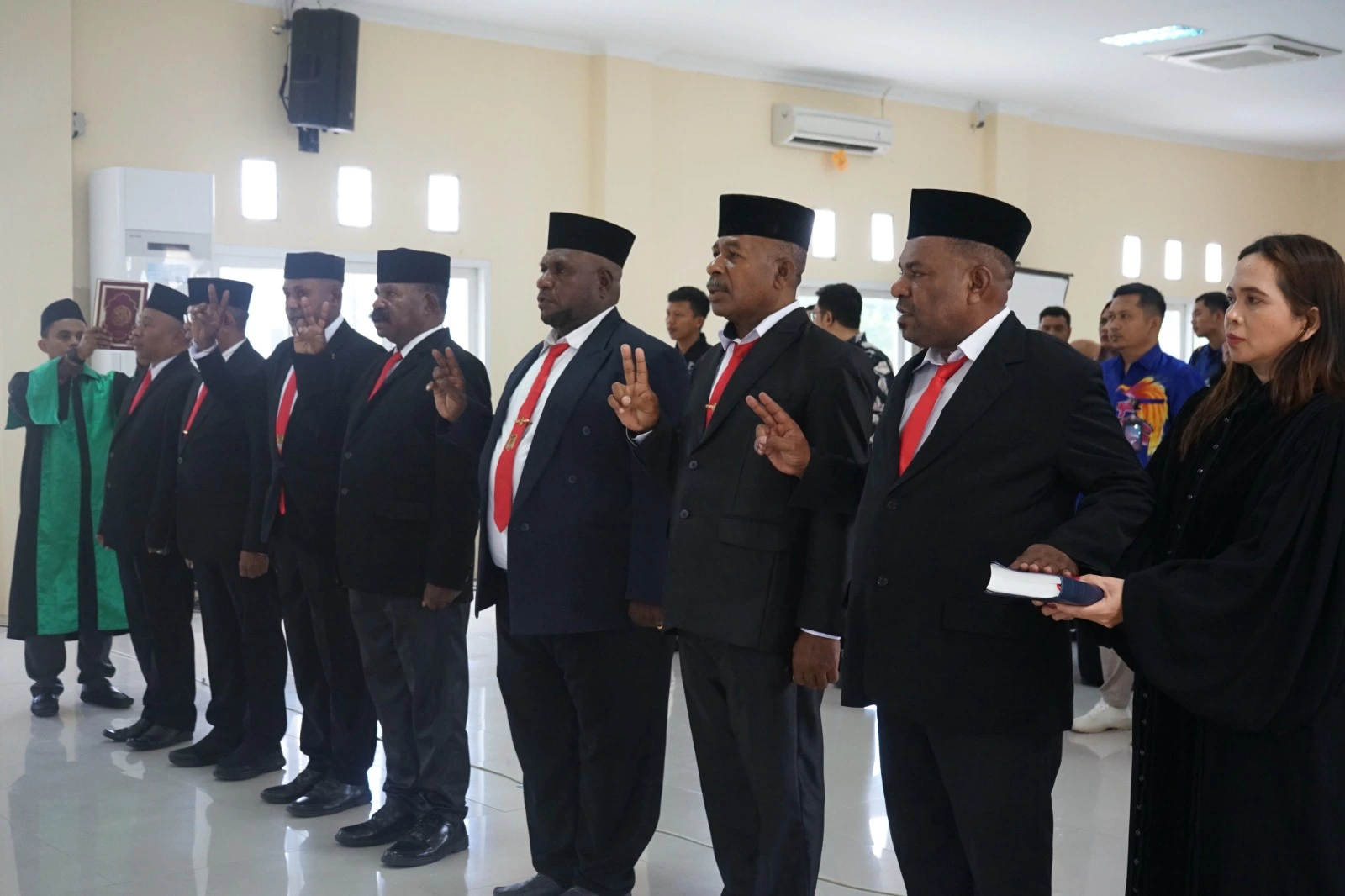 Perkuat Penegakan Peraturan Daerah, Tujuh PPNS Satpol PP Papua Barat Daya Resmi Dilantik