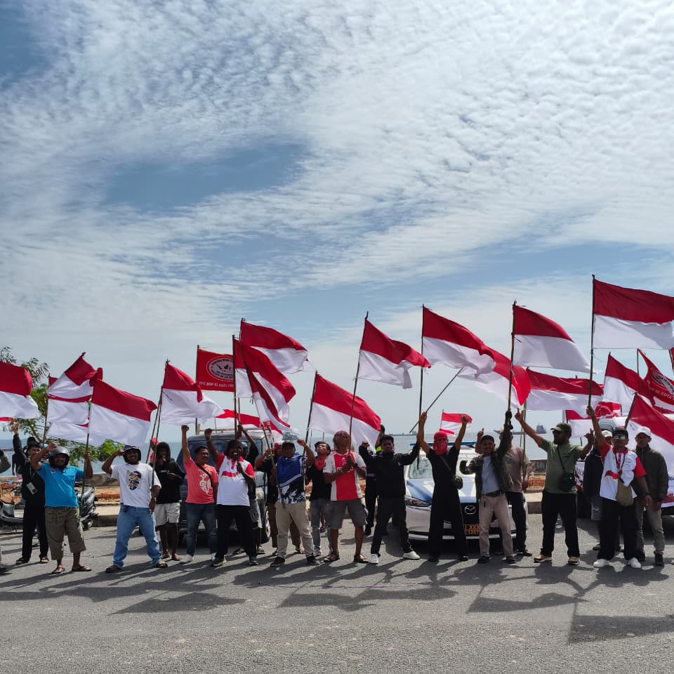 DPC BMP RI Kota Sorong Gelar Pawai Merah Putih Peringati HUT ke-81 RI