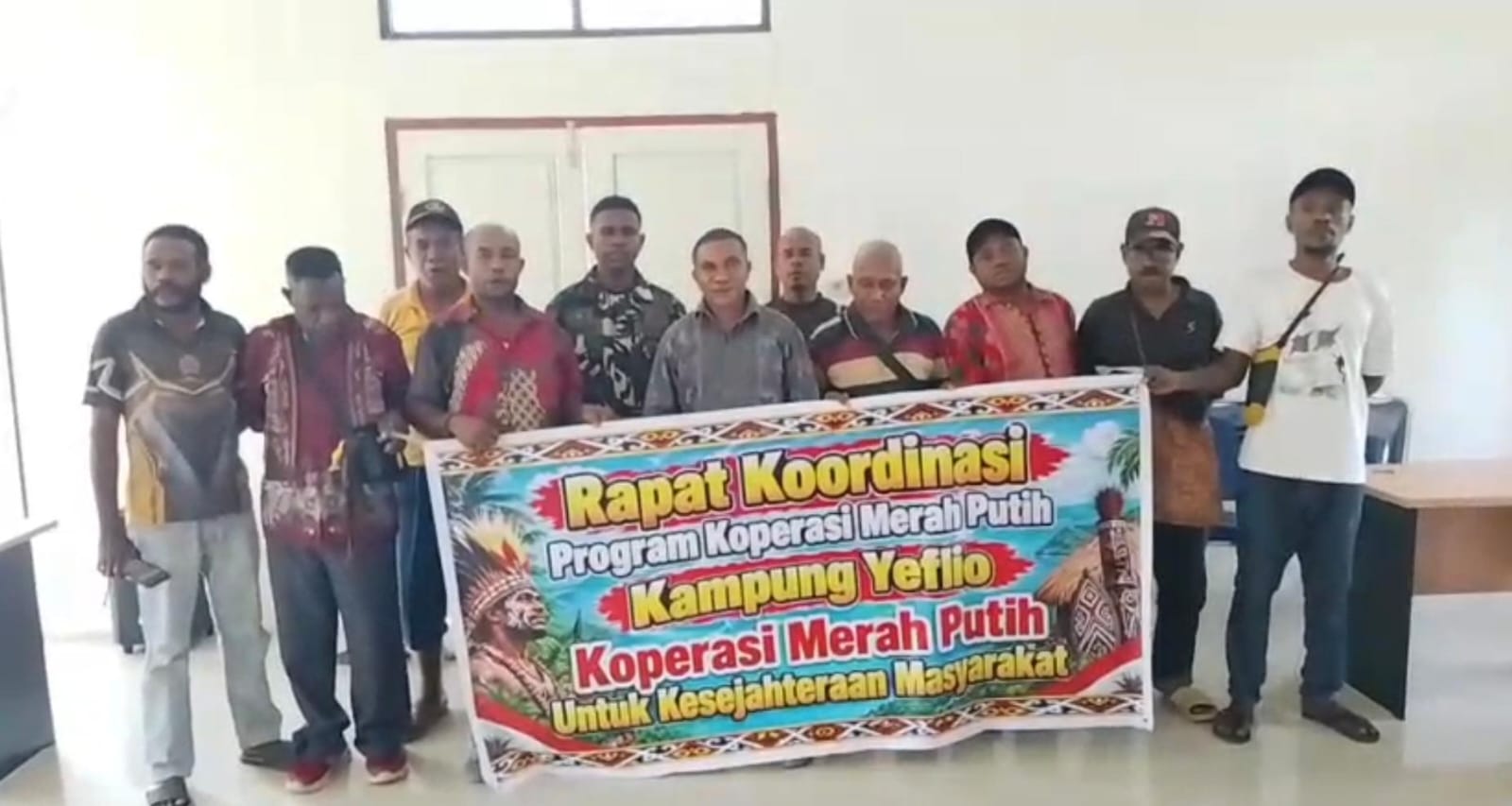 Masyarakat dan Dewan Adat Kampung Yeflio Bersatu Kawal Program Kopdes Merah Putih
